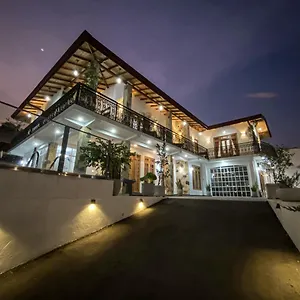 Danisco Leisure Bunglow ***** Kandy